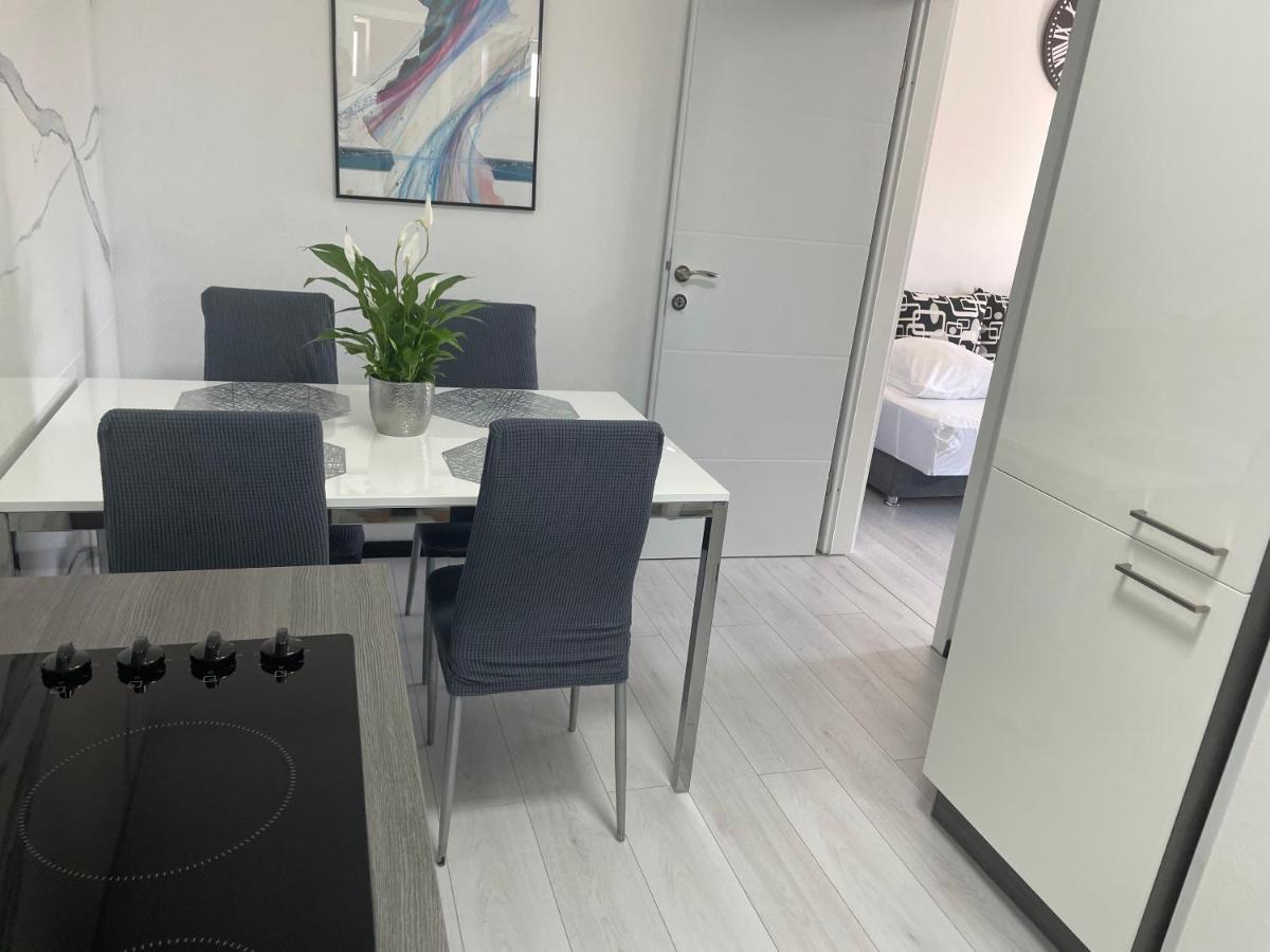 Apartments Villa Jelena Vodice Dış mekan fotoğraf
